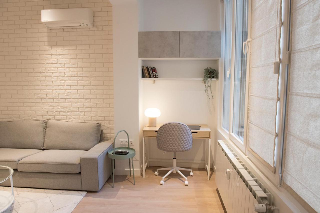 Top Center Designer Studio Apartment София Экстерьер фото